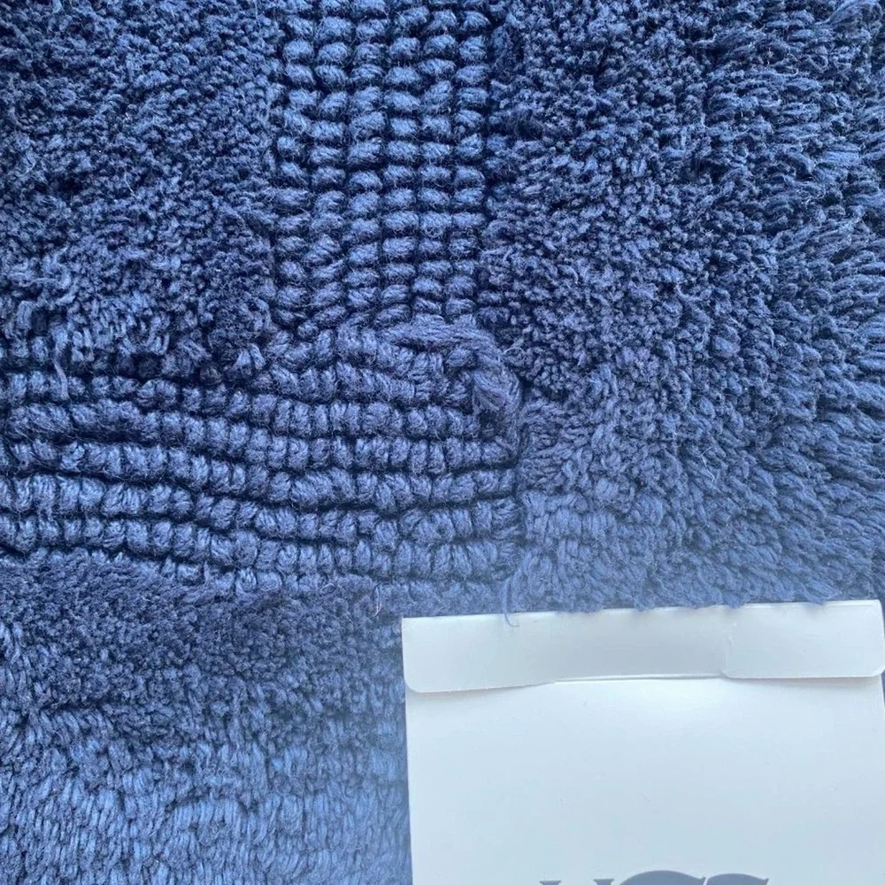 NWT 2 UGG Bath Mats Bath Rugs Cotton Navy Blue Reversible 20x32 in